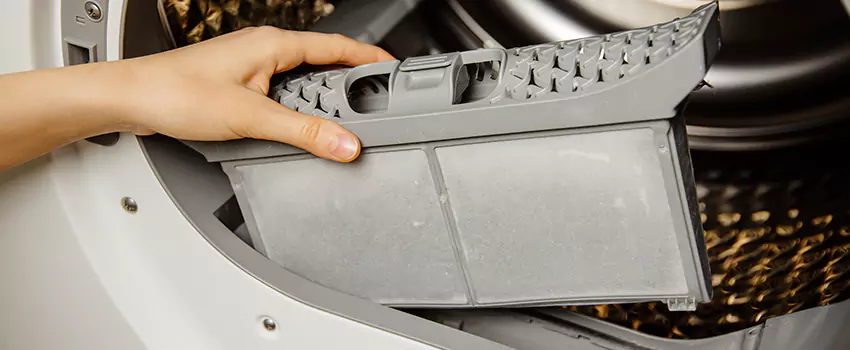 Signs Of A Clogged Dryer Lint Trap in Altamonte Springs, Florida